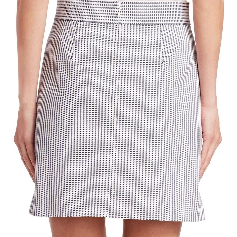 Theory high waist mini skirt - Picture 3 of 4